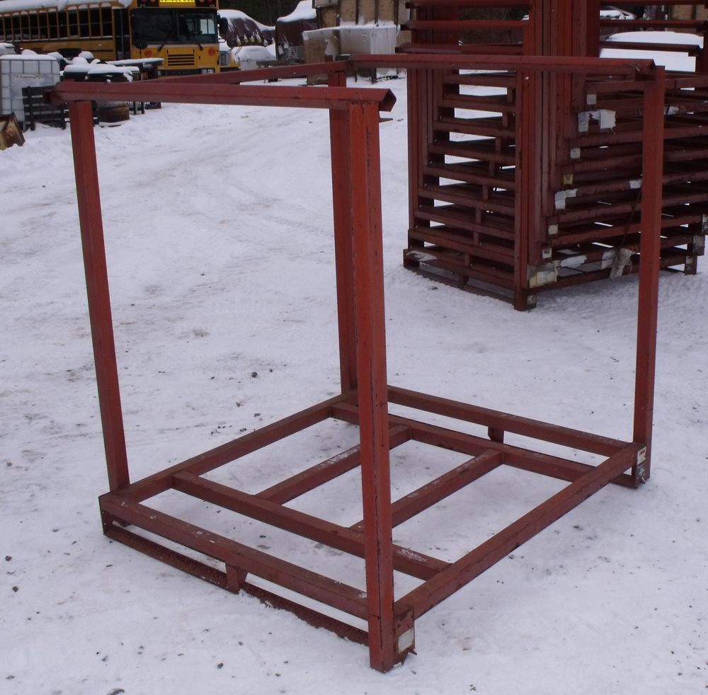 STACKABLE PALLET RACK/RACKS/RACKING/INDUSTRIAL/WAREHOUSE/SHELVING